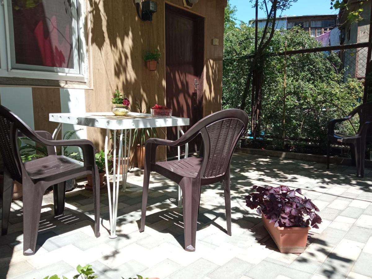 Cortile Apartment Tbilisi Exterior foto
